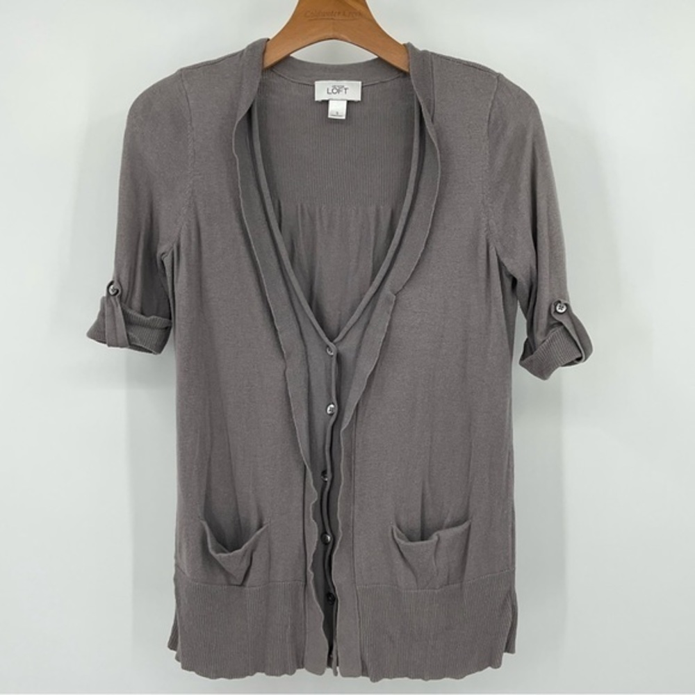 Ann‎ Taylor Loft Gray Short Sleeve Cardigan Size Small B10